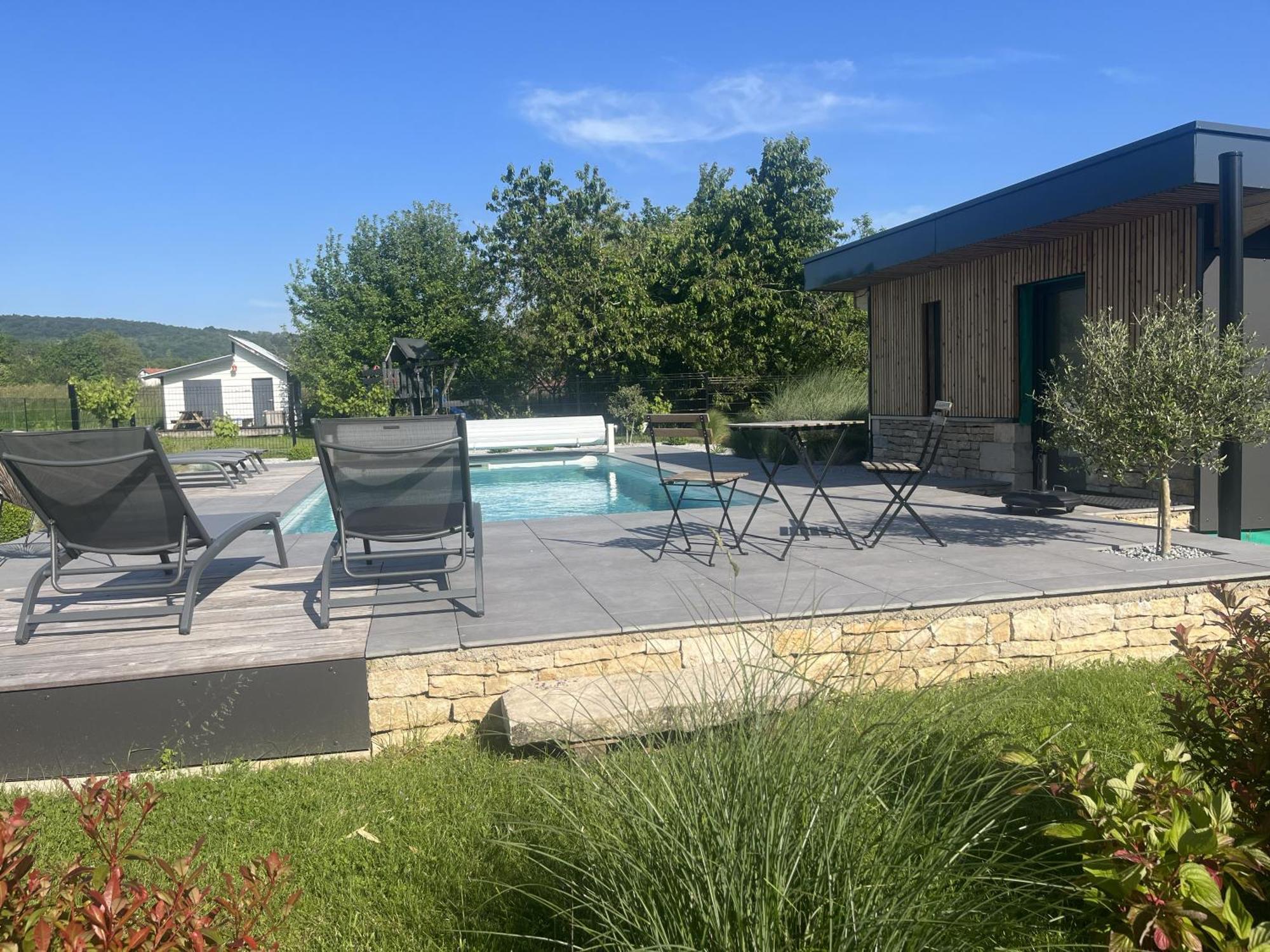 Sejour Detente - Appart'Hotel N 1 Avec Jaccuzi, Piscine Et Petit-Dejeuner Chouzelot Екстер'єр фото